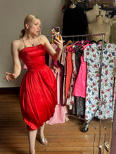 Load image into Gallery viewer, vintage 1950s bubble hem party dress {xs}