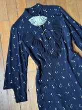 Load image into Gallery viewer, vintage 1930s rayon dress {m}