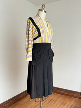Load image into Gallery viewer, vintage 1940s rayon jersey dress {m}