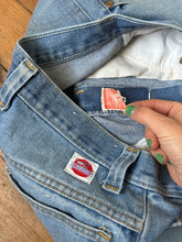Load image into Gallery viewer, vintage 1970s GWG Scrubbies denim jeans 27/28W