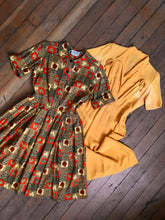 Load image into Gallery viewer, vintage 1950s novelty shirtwaist dress {s}