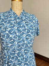 Load image into Gallery viewer, vintage 1940s rooster print dress {L}