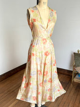 Load image into Gallery viewer, vintage 1930s pongee beach pajamas {m}