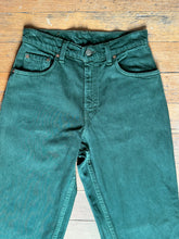 Load image into Gallery viewer, vintage 1990s green LEVIS 550s 28"W