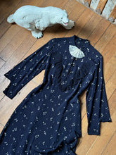 Load image into Gallery viewer, vintage 1930s rayon dress {m}