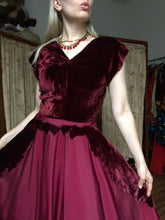 Load image into Gallery viewer, vintage 1940s evening dress {xs}