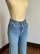 Load image into Gallery viewer, vintage 1970s GWG Scrubbies denim jeans 27/28W