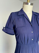 Load image into Gallery viewer, vintage 1940s navy rayon dress {m}