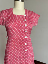 Load image into Gallery viewer, vintage 1940s pink polka dot dress {m}
