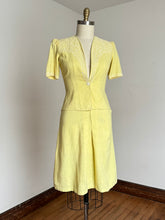 Load image into Gallery viewer, vintage 1940s yellow linen skirt suit {s}