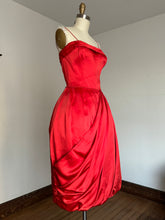 Load image into Gallery viewer, vintage 1950s bubble hem party dress {xs}