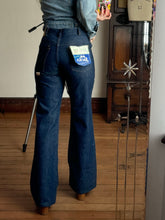 Load image into Gallery viewer, NOS vintage 1970s denim jeans XS