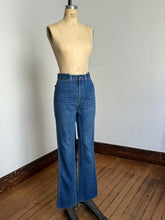 Load image into Gallery viewer, vintage 1970s Sasson denim jeans 28W
