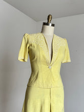Load image into Gallery viewer, vintage 1940s yellow linen skirt suit {s}