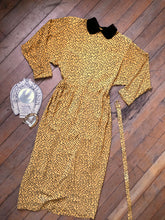 Load image into Gallery viewer, vintage 1940s novelty luck dress {m}