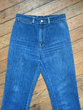Load image into Gallery viewer, vintage 1970s Sasson denim jeans 28W
