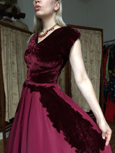 Load image into Gallery viewer, vintage 1940s evening dress {xs}