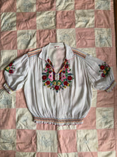 Load image into Gallery viewer, vintage 1940s embroidered blouse {M/L}
