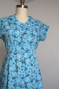 vintage 1950s blue floral dress {L}