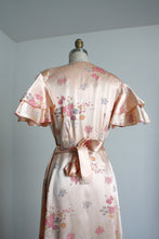 Load image into Gallery viewer, vintage 1940s front zip dressing gown {s}