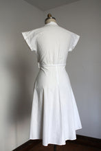 Load image into Gallery viewer, vintage 1940s 50s eyelet dress {m}
