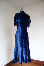 Load image into Gallery viewer, vintage 1930s blue velvet dress {xs}