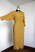 Load image into Gallery viewer, vintage 1940s novelty luck dress {m}