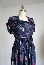 Load image into Gallery viewer, vintage 1940s novelty rayon dress {s-l}