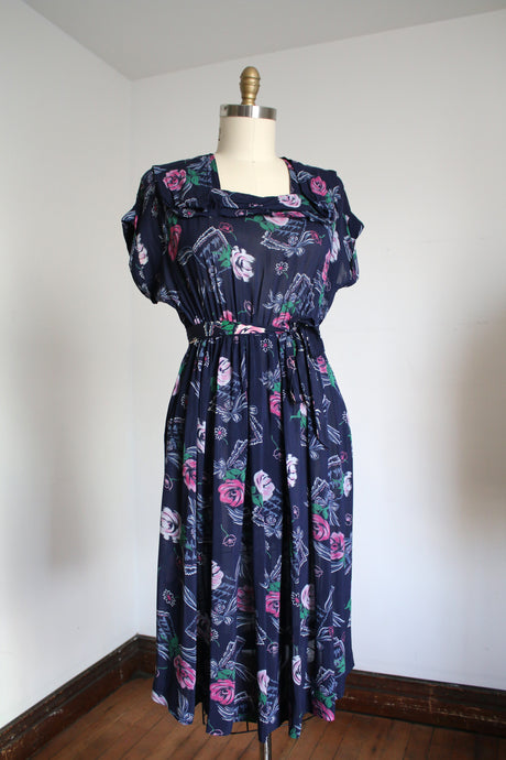 vintage 1940s novelty rayon dress {s-l}