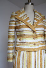 Load image into Gallery viewer, vintage 1960s tweed skirt suit {m}