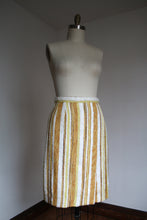 Load image into Gallery viewer, vintage 1960s tweed skirt suit {m}