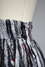 Load image into Gallery viewer, vintage 1950s upside down roses skirt {m}