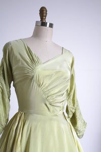 MARKED DOWN vintage 1950s green party dress {xs}