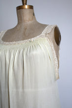 Load image into Gallery viewer, vintage 1920s sheer green slip {L}