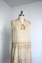 Load image into Gallery viewer, vintage 1920s embroidered folk dress {L}