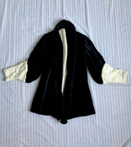 vintage 1920s 30s black velvet jacket {xs/s}