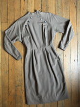 Load image into Gallery viewer, vintage 1950s brown wool dress {s}