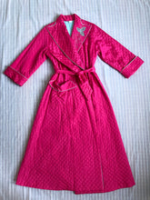 Load image into Gallery viewer, vintage 1940s 50s pink dressing gown {1X}