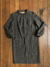 Load image into Gallery viewer, MARKED DOWN vintage 1960s Pendleton shift dress {s/m}