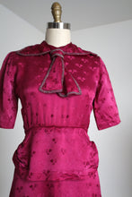Load image into Gallery viewer, vintage 1930s novelty dress {xs}