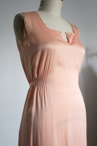 vintage 1920s silk nightgown {L}