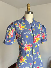 Load image into Gallery viewer, vintage 1930s floral rayon dressing gown {xs}
