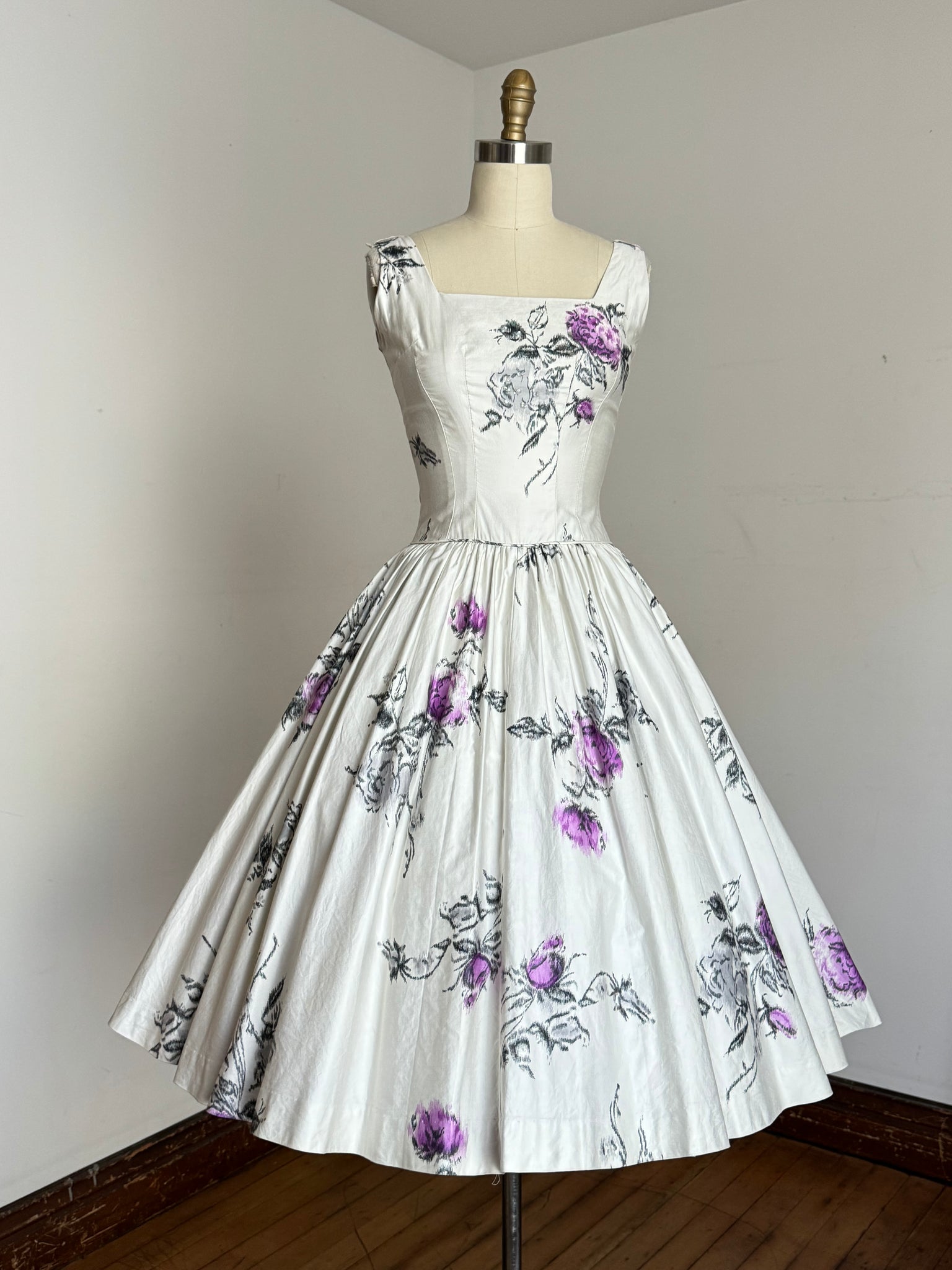 vintage 1950s floral cotton sun dress {xxs} – Trunk of Dresses vintage 1950s floral cotton sun dress {xxs} – Trunk of Dresses