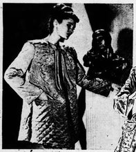 Load image into Gallery viewer, vintage 1940s Textron quilted bed jacket {L}