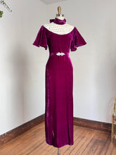Load image into Gallery viewer, vintage 1930s purple pink velvet evening gown {s}