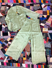 Load image into Gallery viewer, vintage 1930s green art deco pajama set {m}