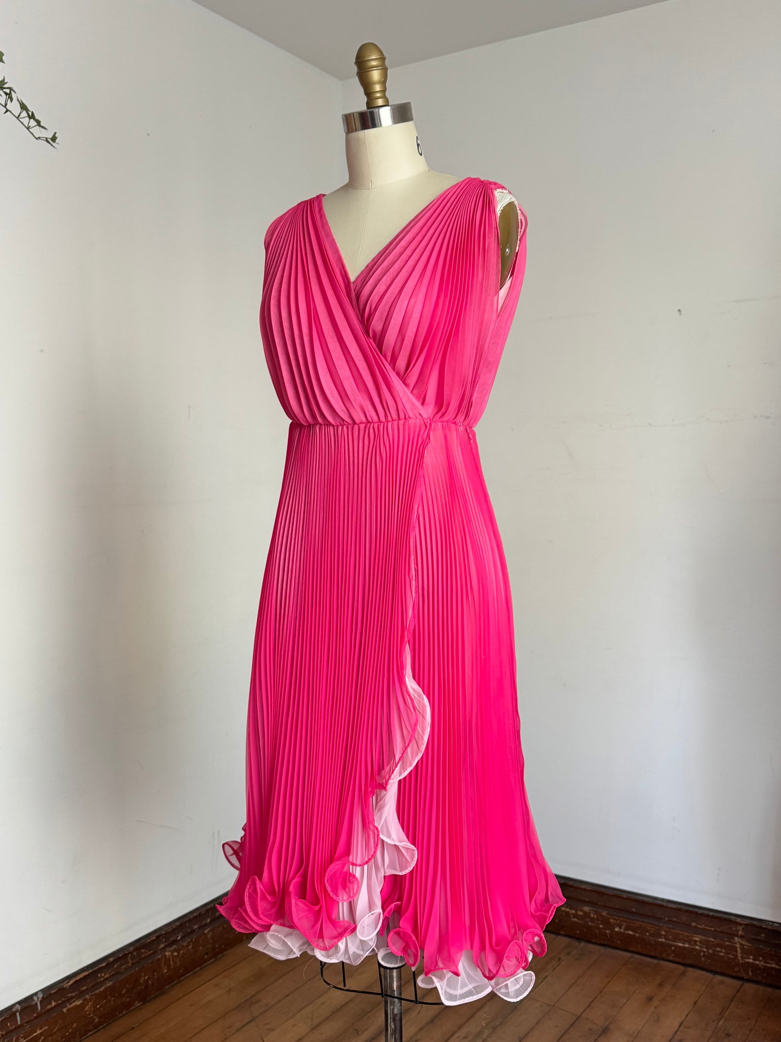 vintage 1960s pink chiffon party dress {xs} accordion pleated dress – Trunk  of Dresses
