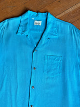 Load image into Gallery viewer, vintage 1950s blue short sleeve button up shirt