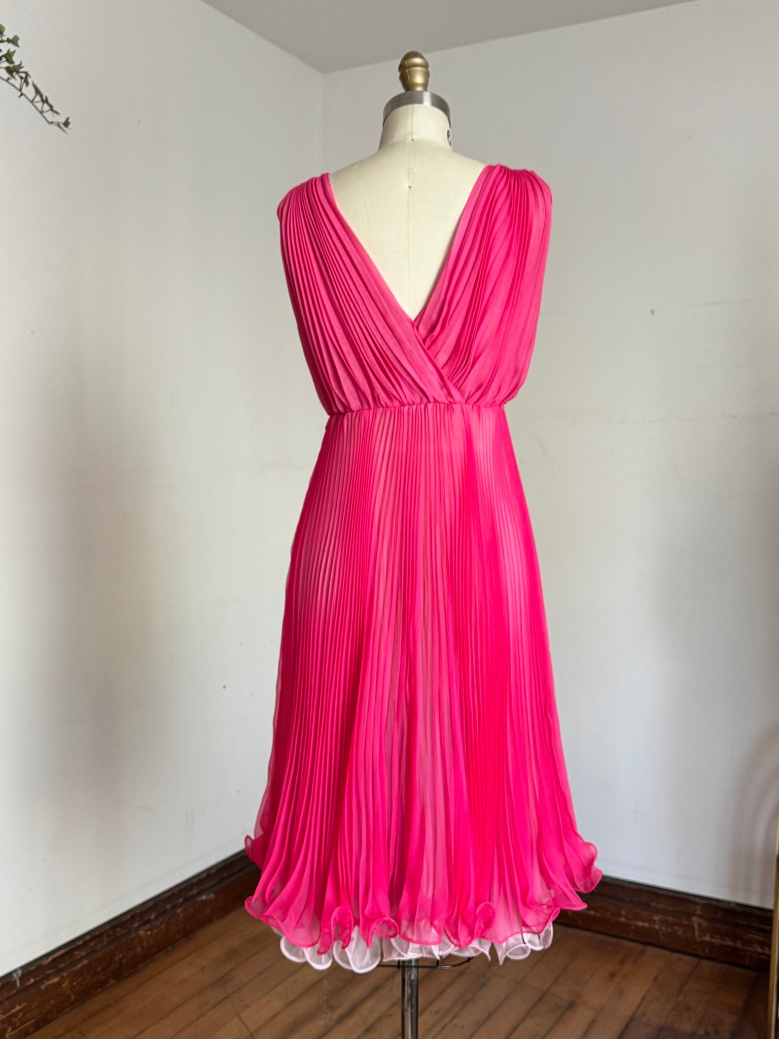 vintage 1960s pink chiffon party dress {xs} accordion pleated dress – Trunk  of Dresses