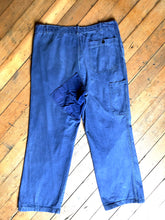 Load image into Gallery viewer, vintage 1960s 70s French moleskin work pants